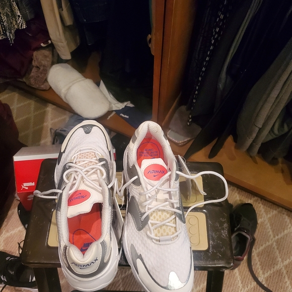 Nike Airmax Advantage 4 - Picture 4 of 4